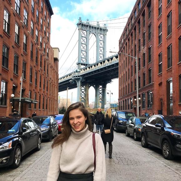 Meet your Posher, Natalie - Picture 1 of 1